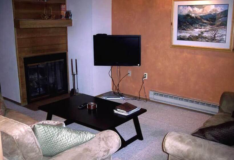 Ski Hill 18 Downtown Condos With On Site Hot Tub