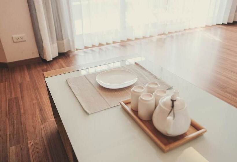 تختخواب و صبحانه Afternoon Resort