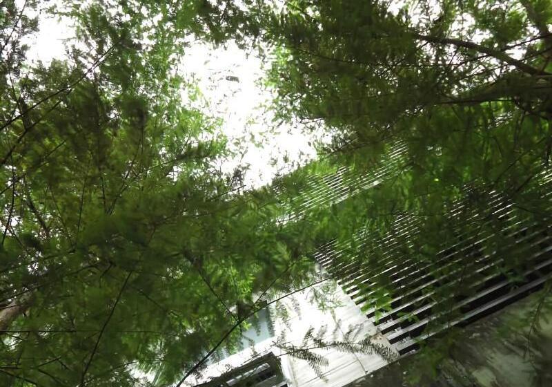 تختخواب و صبحانه One House