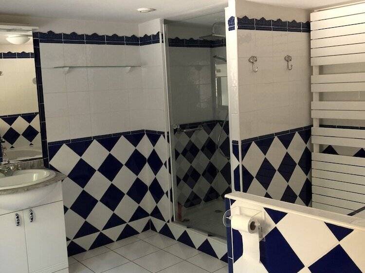 مبيت وإفطار Rêv De Thau