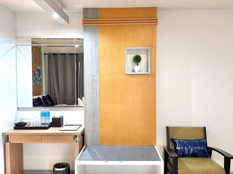 هتل Phi Phi Indigo