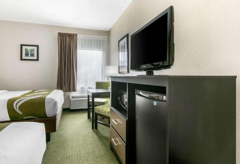 호텔 Quality Inn