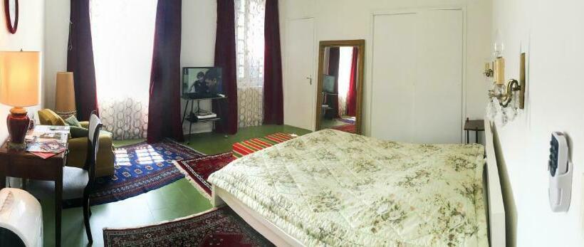 بنسيون 46fm : Montauban Guest House