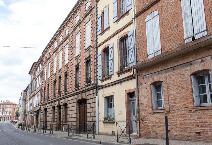بنسيون 46fm : Montauban Guest House