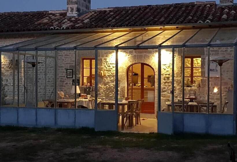 פנסיון Les Hauts De Chalonne