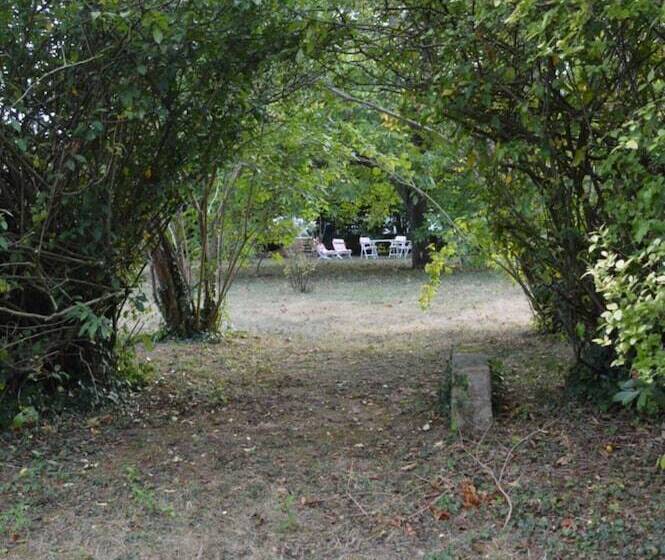 ベッドアンドブレックファースト Les Noisetiers