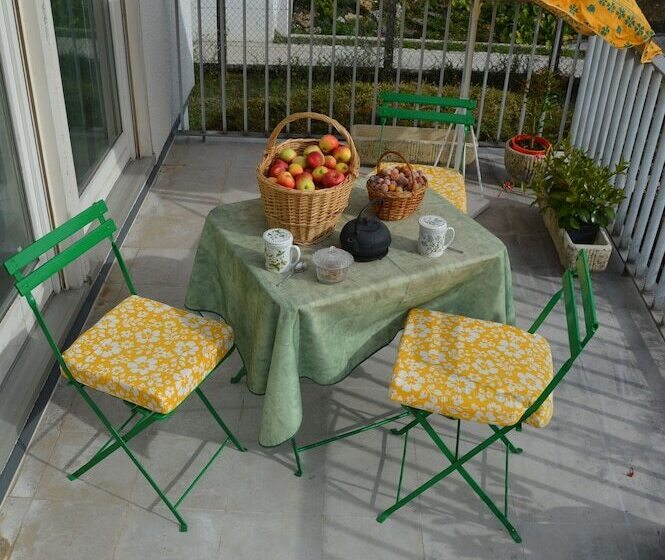 ベッドアンドブレックファースト Les Noisetiers