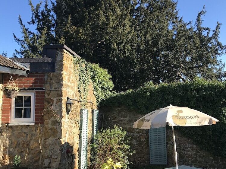 Bed and Breakfast The George Inn