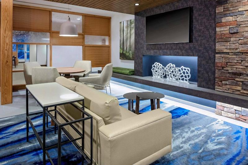 Отель Fairfield Inn & Suites By Marriott Memphis Collierville