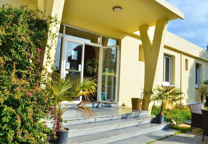 Отель Hôtel Restaurant La Plage