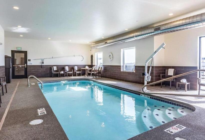 בית מלון כפרי Sleep Inn & Suites Mt. Hope Near Auction & Event Center