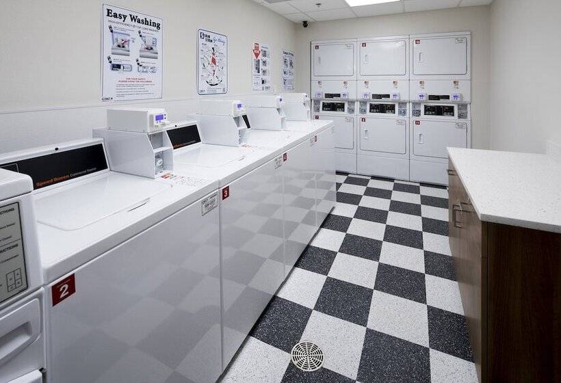 Отель Uptown Suites Extended Stay Denver Co  Westminster