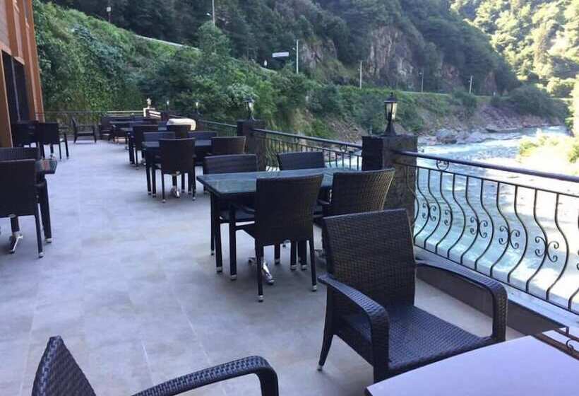 酒店 Yamanturk Ogretmenevi