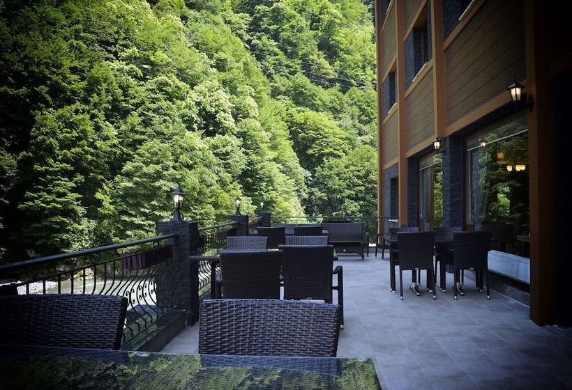 酒店 Yamanturk Ogretmenevi