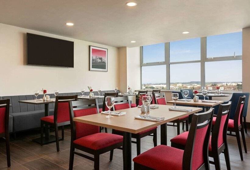 ホテル Ramada East Kilbride