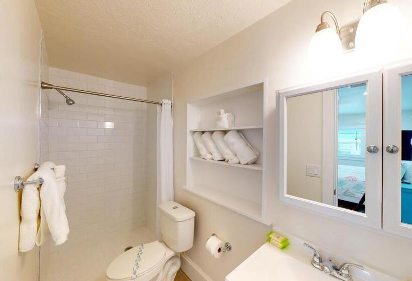 Seabreeze At Anna Maria Island Inn