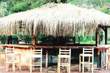 هاستل Camp Meeting Point