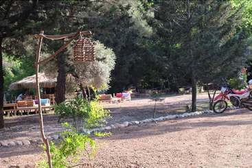 هاستل Camp Meeting Point