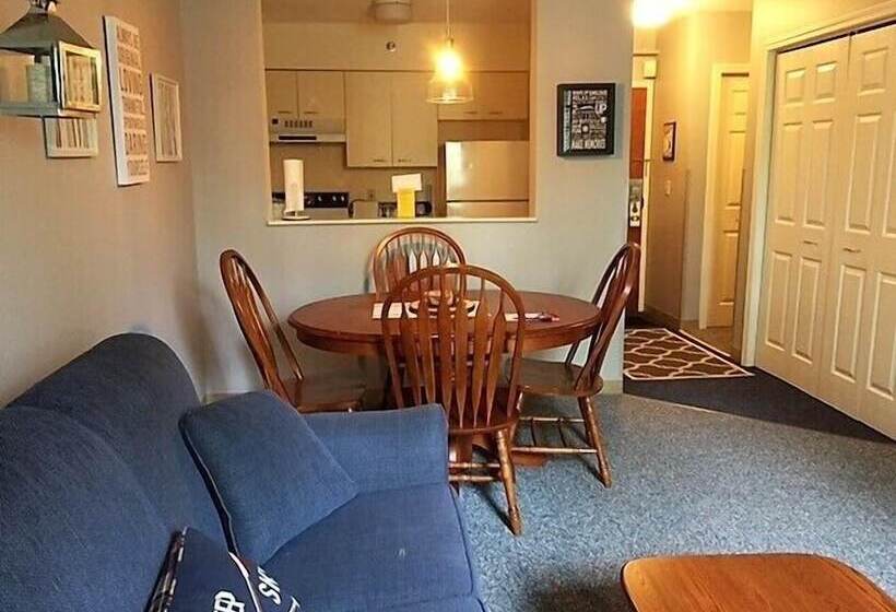 Golden Eagle Lodge