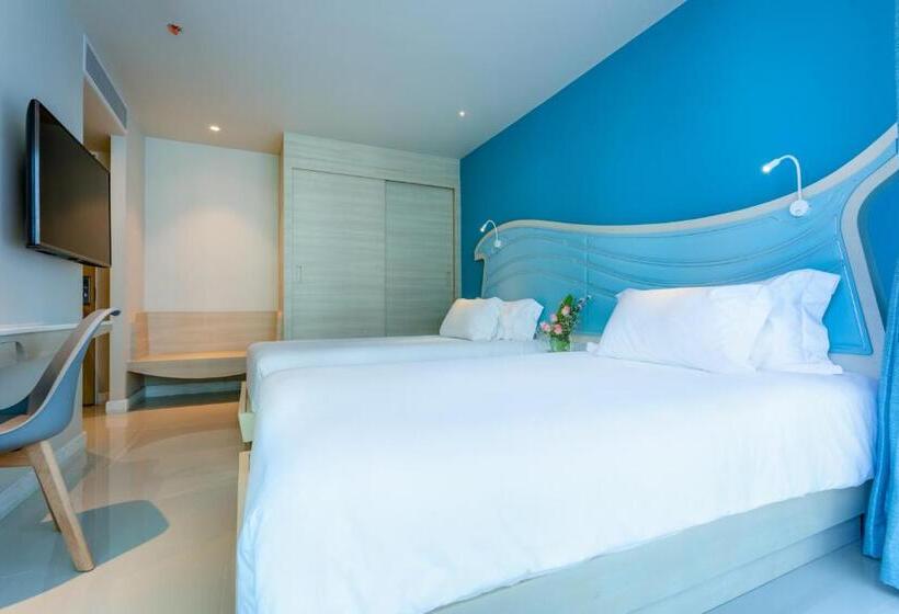 هتل Centara Sonrisa Residences & Suites Sriracha