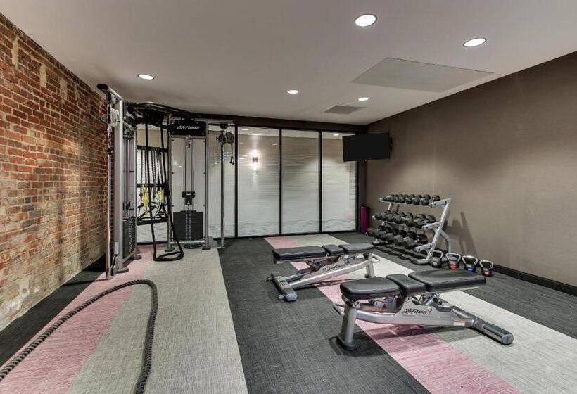 هتل Fairfield Inn & Suites By Marriott Birmingham Downtown