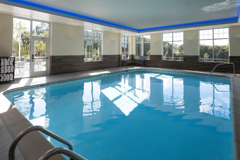 בית מלון כפרי Fairfield Inn & Suites By Marriott South Kingstown Newport Area