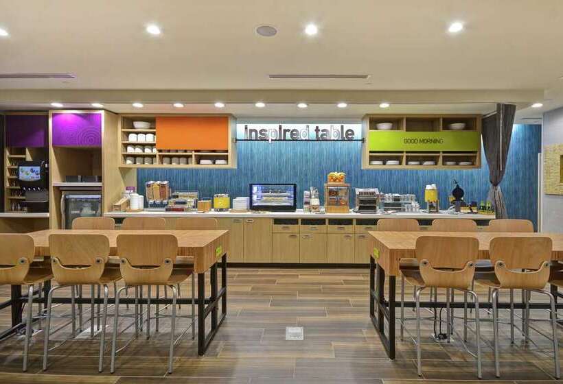 Отель Home2 Suites By Hilton Dayton South