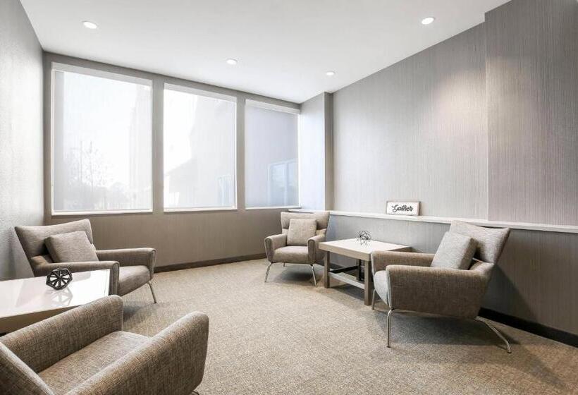 ホテル Springhill Suites By Marriott Auburn