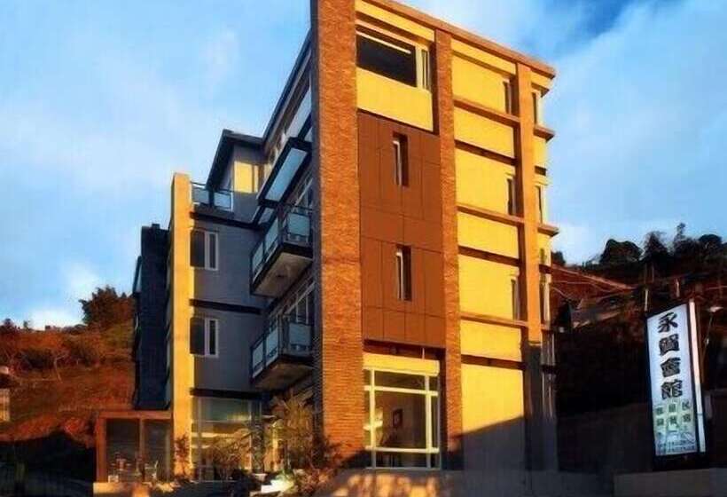 هتل Yonghe Resort