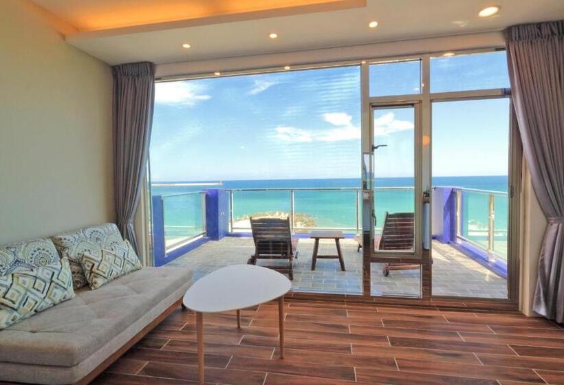 تختخواب و صبحانه Two Home Inn