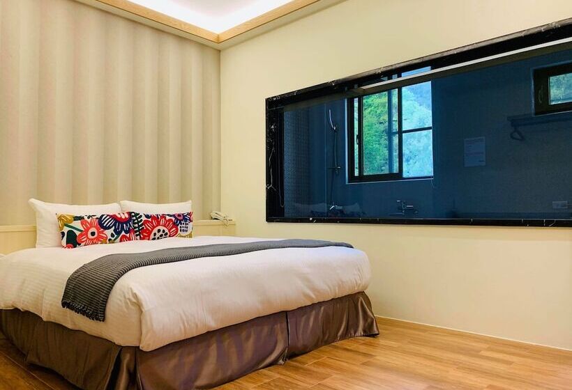 تختخواب و صبحانه 日月潭沅居民宿 Yuan Ju Boutique