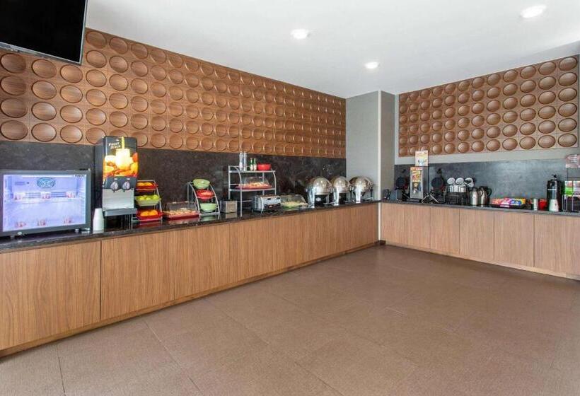 Hawthorn Extended Stay By Wyndham Loveland