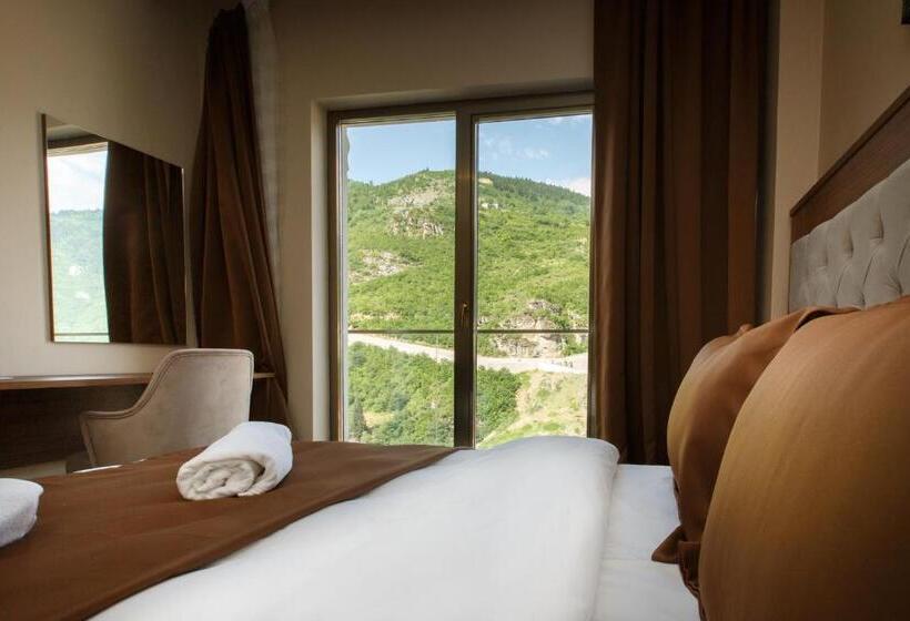 בית מלון כפרי Grand Mela