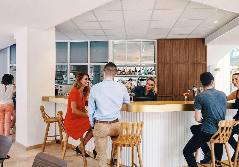 בית מלון כפרי Mercure Marseille Canebiere Vieuxport