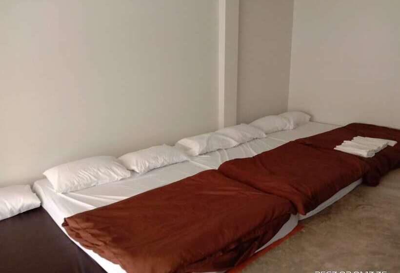 هتل Oyster Resort