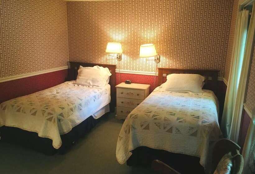 مبيت وإفطار Carriage Barn Inn