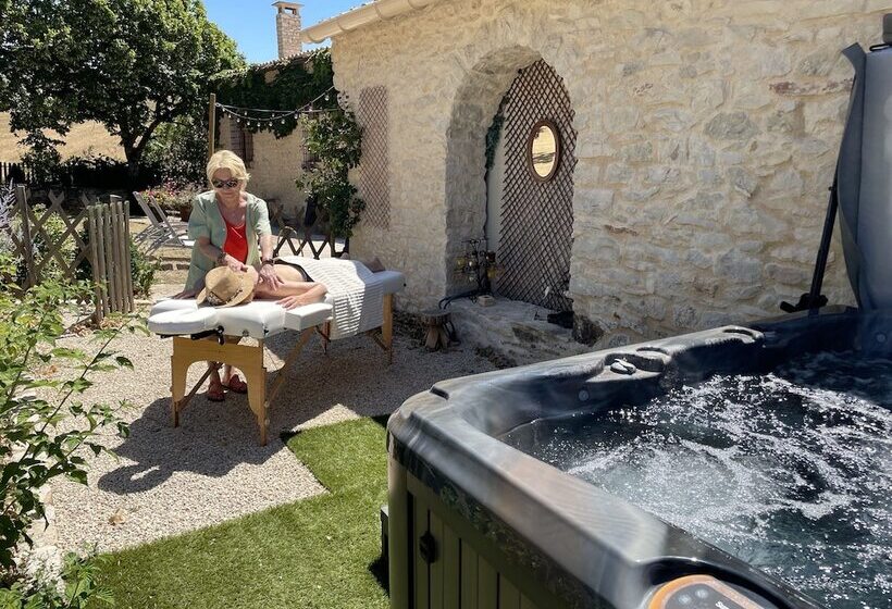 Bed and Breakfast Domaine La Lauren Avec Piscine Chauffée Et Jacuzzi