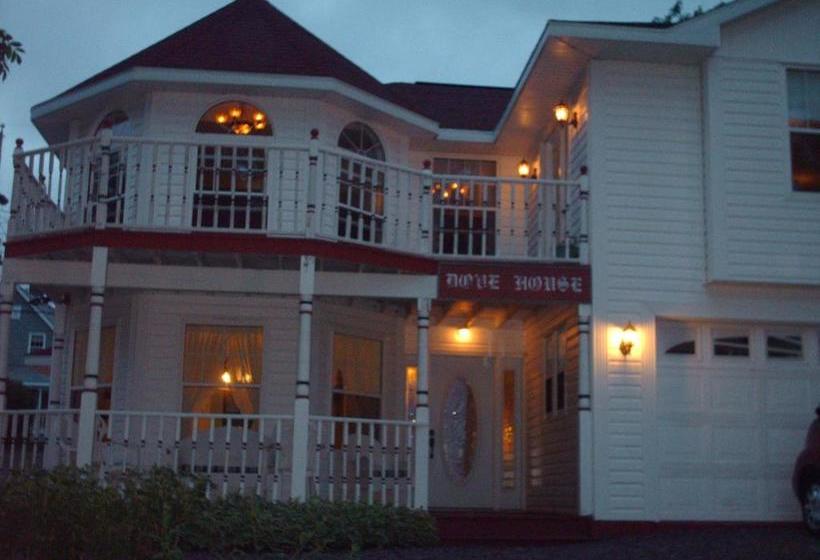 Dove House Bed & Breakfast Harbourside