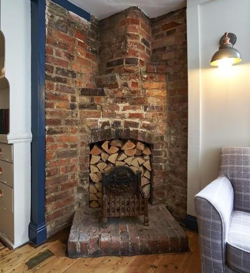 فندق فئة نجمة واحدة The Royal