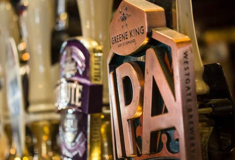 مسافرخانه The Ship