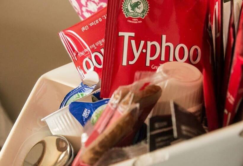 مسافرخانه The Ship