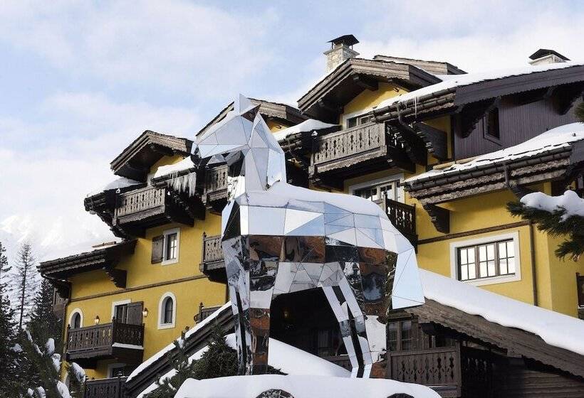هتل Cheval Blanc Courchevel