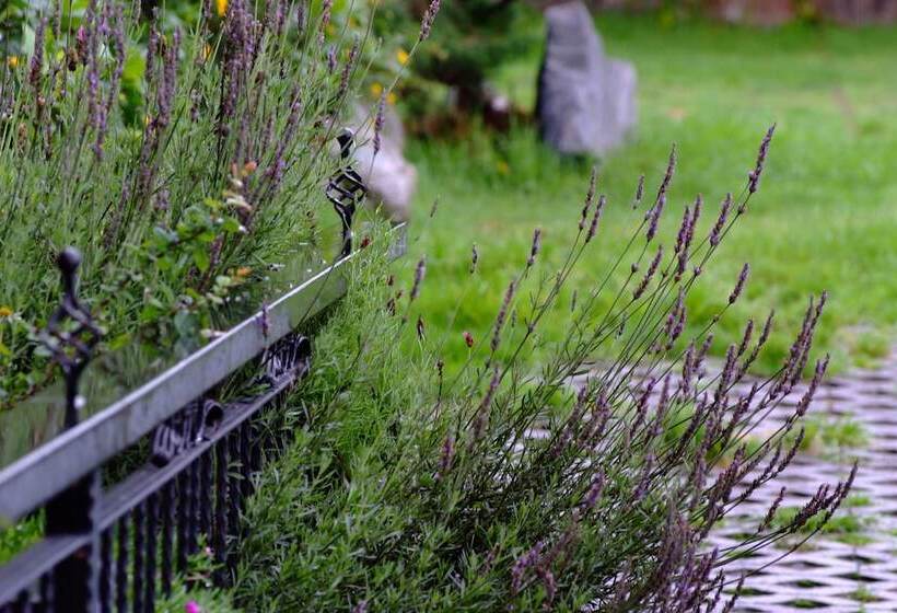 هتل Ching Jing Homeland Resort Villa