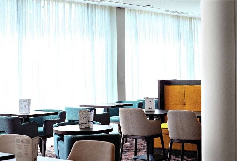 فندق Hampton By Hilton Toulouse Airport