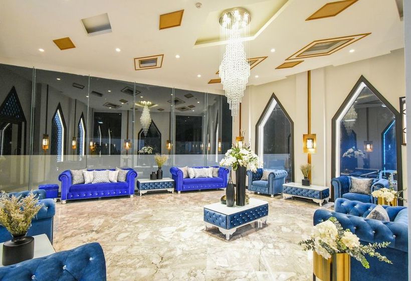 فندق The Aristo Beach Resort