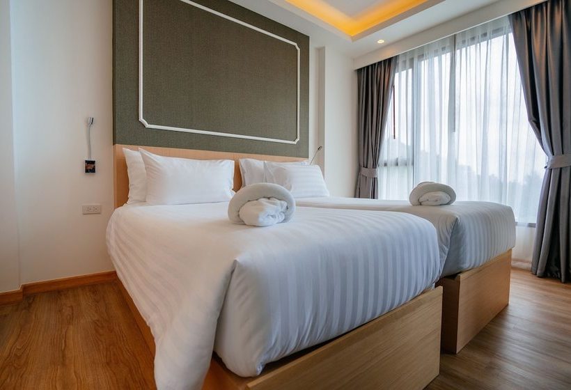 فندق The Aristo Beach Resort