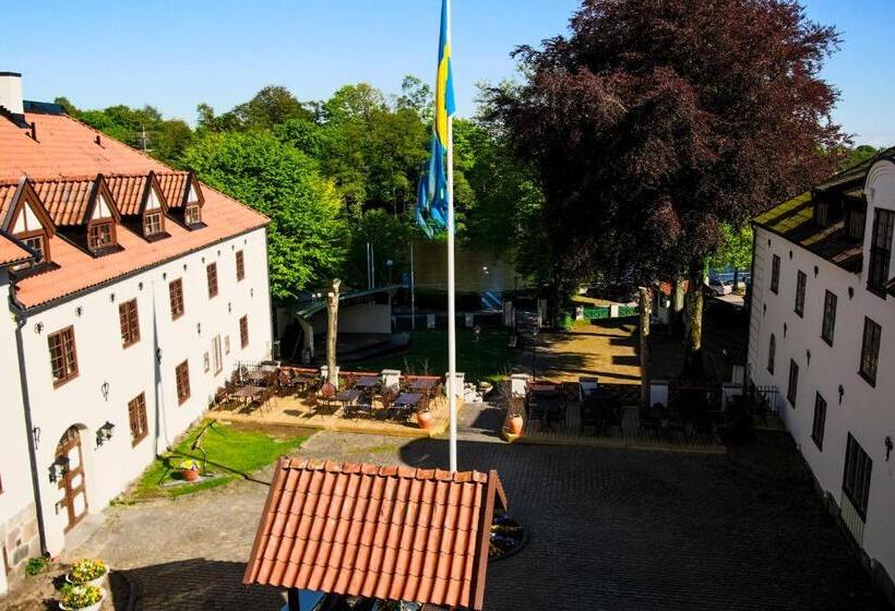 هتل Vardshuset Hwitan