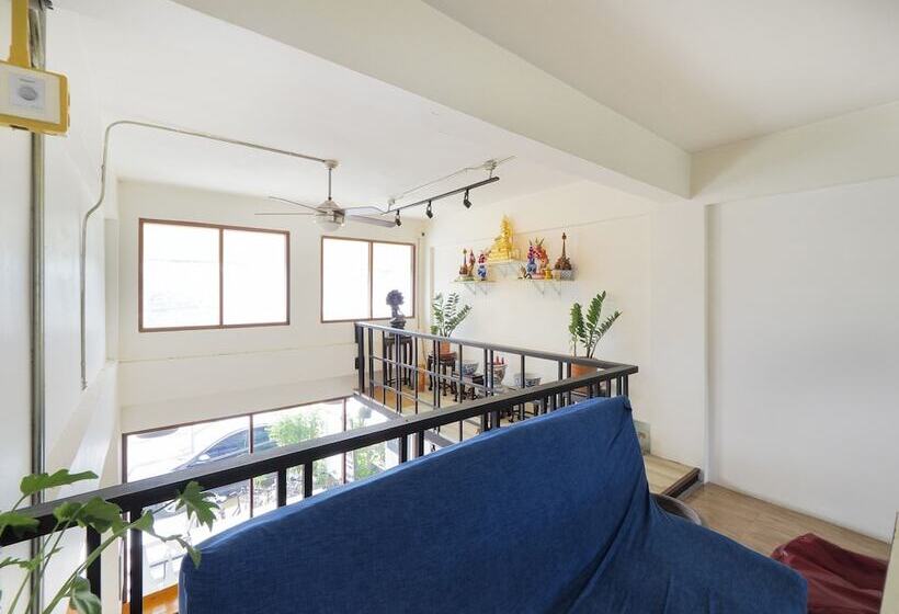 Nakara Hostel Ayutthaya