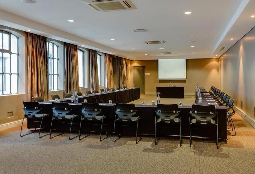 Protea Hotel By Marriott Cape Town Waterfront Breakwater Lodge