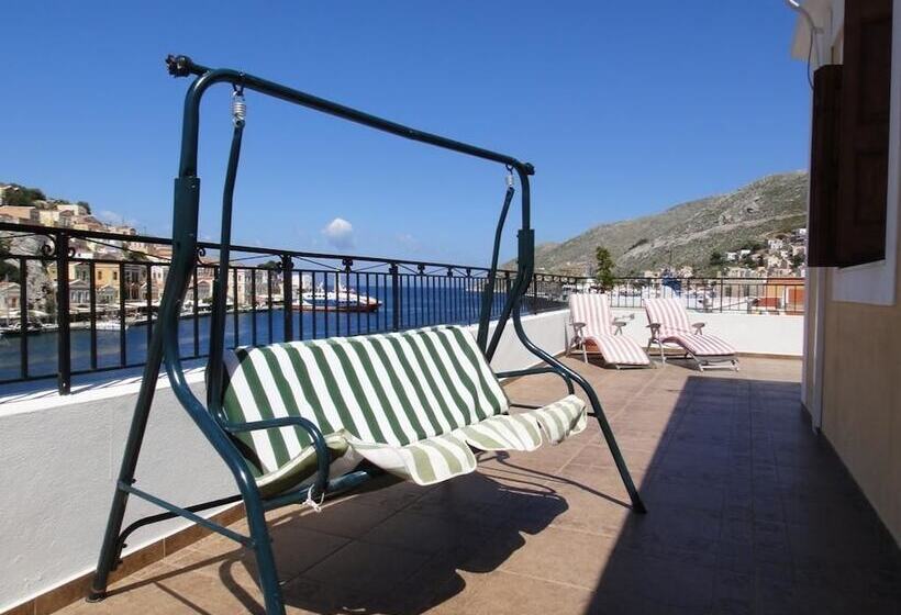 Captain's Suites